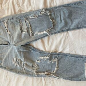 American Eagle Ripped Jeans in Sz. 16